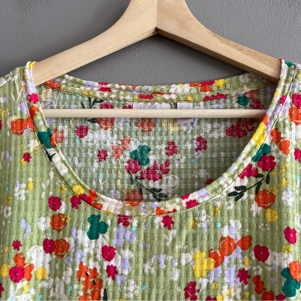 LOGO Layers by Lori Goldstein Floral Print Waffle Mesh Top Women Sz 1X Slinky - Picture 5 of 14